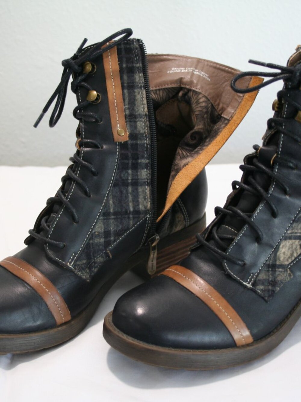 L'Artiste by Spring Step Eguine Plaid & Leather Lace-up Boot EU39 or 8 US - Picture 11 of 11